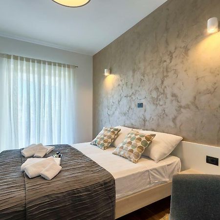 פאז'אנה Adriatic Apartments מראה חיצוני תמונה