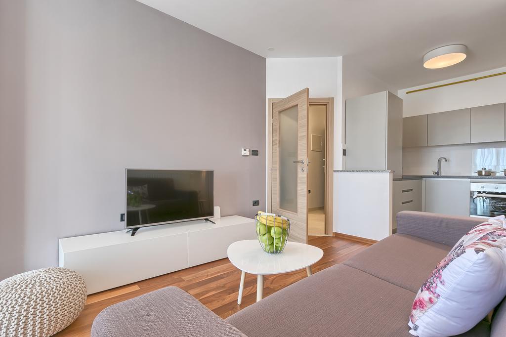 פאז'אנה Adriatic Apartments מראה חיצוני תמונה