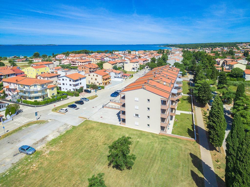 פאז'אנה Adriatic Apartments מראה חיצוני תמונה