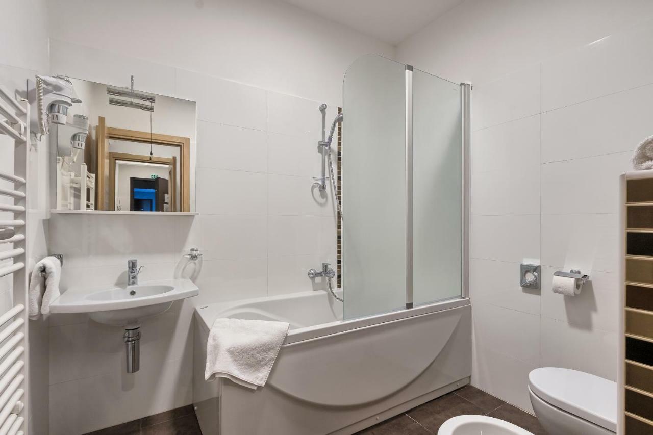 פאז'אנה Adriatic Apartments מראה חיצוני תמונה